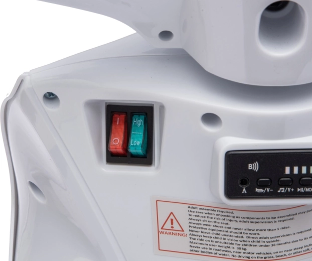 Hudba na cestách: Bluetooth, MP3 a AUX