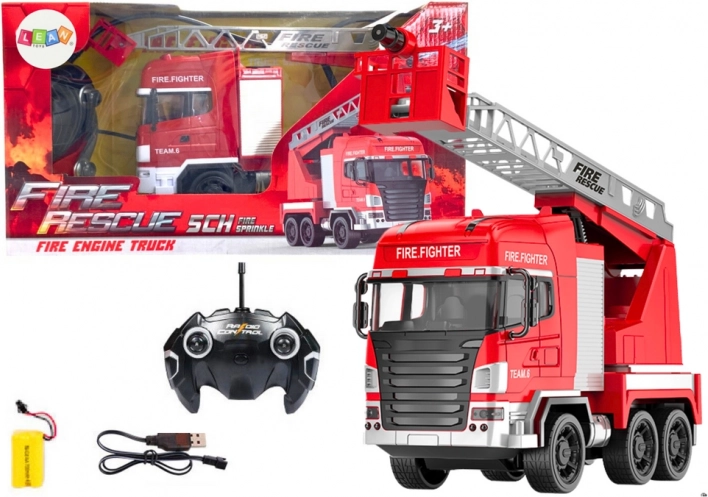 rc hasičské auto s otočným žebříkem a vodním sprejem se světly