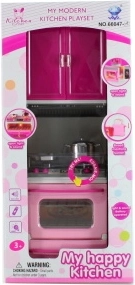 Kuchyňská linka s troubou a plastovým nádobím