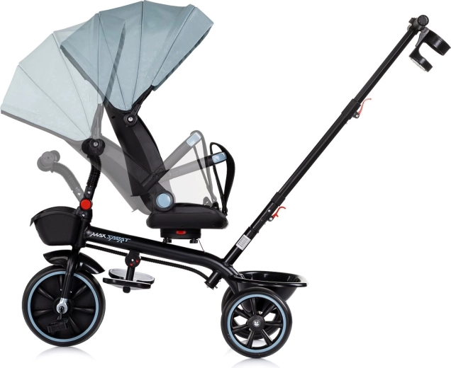 Stříška se sluneční clonou a praktická výbava