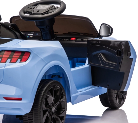 Pohodlné nastupování s otevíracími dveřmi