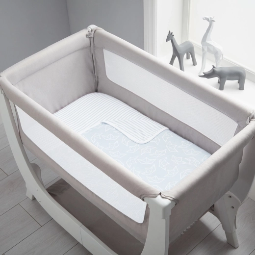 Navrženo pro postýlku Shnuggle Air