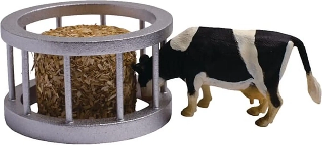 Detailní figurka krávy v měřítku 1:32