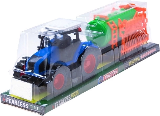 Traktor se zemědělským strojem