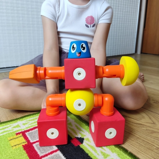 Magnetické spojování pro stabilní konstrukce