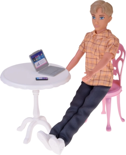 Práce i volný čas: notebooky, telefon a kolo