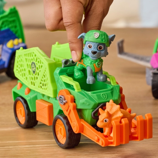 Figurka Rockyho a dinosaurus v balení