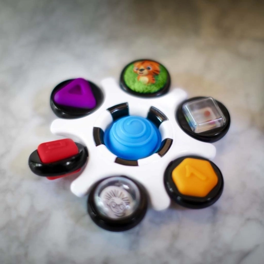 Smyslová stimulace barev, zvuků a textur