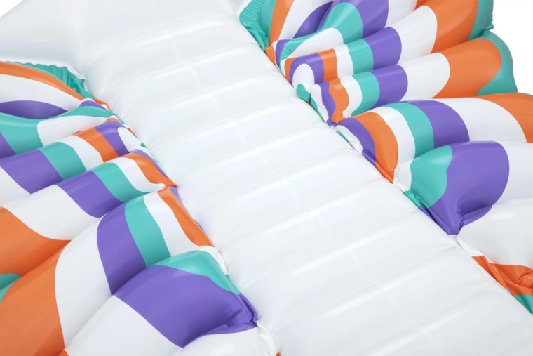 Komfortní opora díky žebrovanému středu