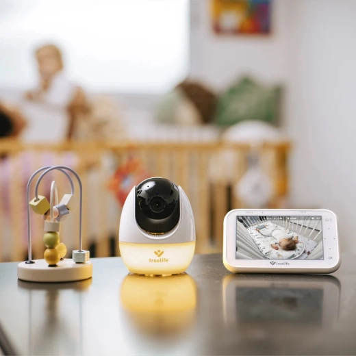 360° přehled s otočnou HD kamerou