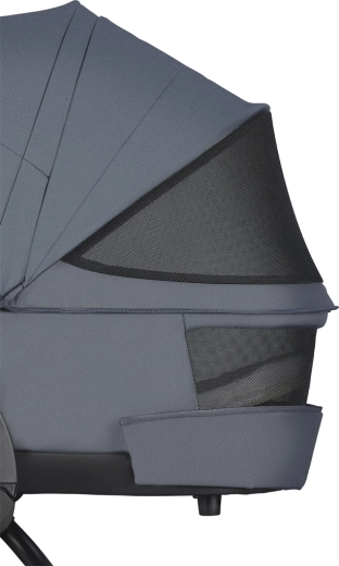 Stříška s UPF 50+ a ventilací pro pohodlí v každém počasí