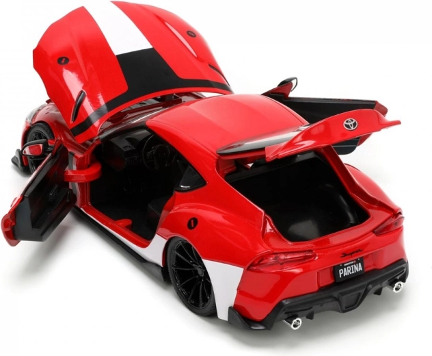 Otevírací prvky a detailní interiér