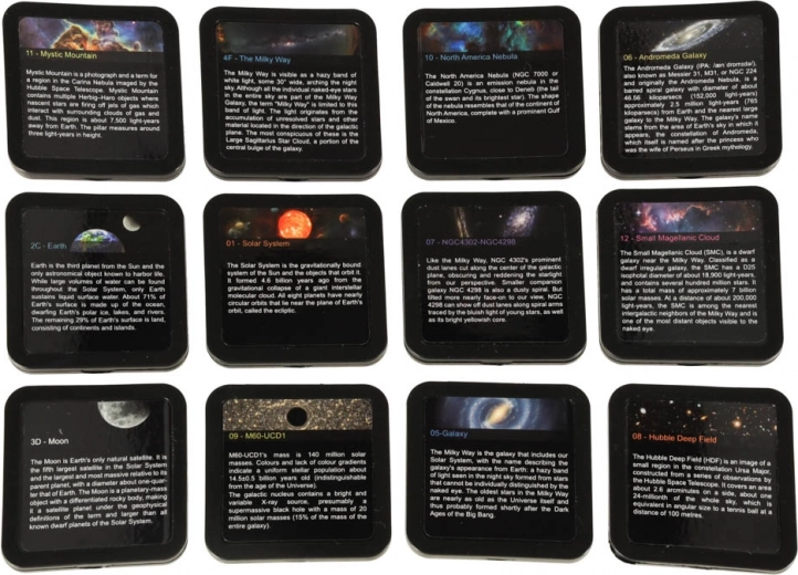 12 výměnných disků s vesmírem