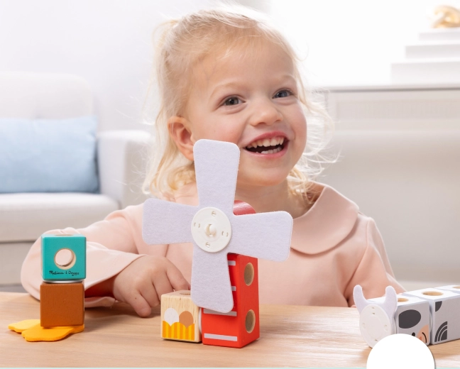 Interaktivní větrník a hravé farmářské motivy