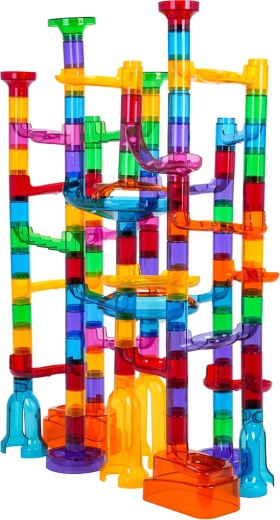 Stabilní konstrukce a pestrobarevné díly