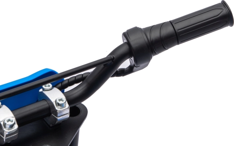 Plynulá jízda s regulací na rukojeti