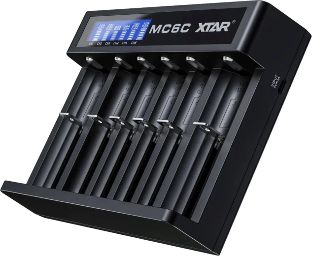 Nabíječka akumulátorů Li‑ion 18650 XTAR MC6C
