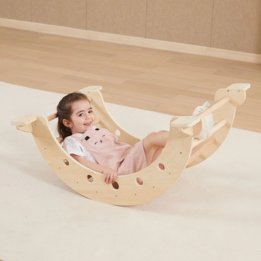 Buják a houpačka pro balanční hru