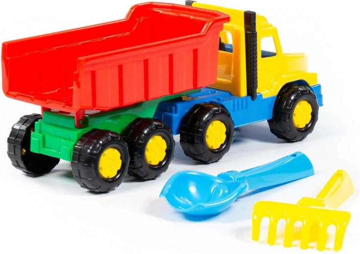 Robustní plast a velká kola na doma i ven