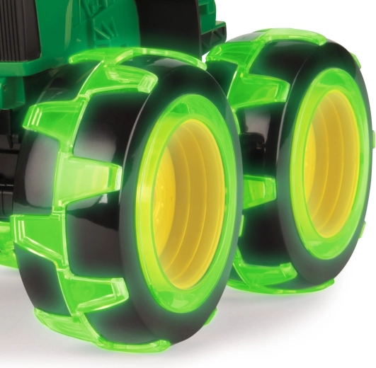 Robustní design inspirovaný JOHN DEERE