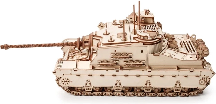 Realistický model tanku Tortoise