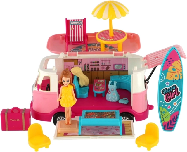 Otevírací karavan s plně vybaveným interiérem