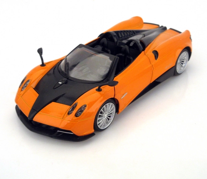 Model auta Pagani Huayra Roadster 1:24