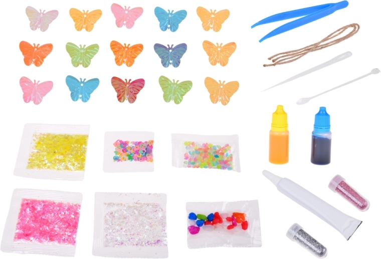 Třpytky, pigmenty a ozdoby pro nekonečné kombinace