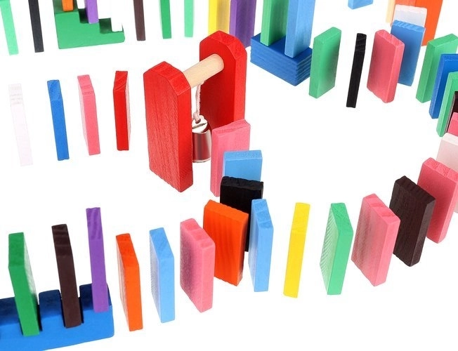 1131 dílů pro velké domino dráhy