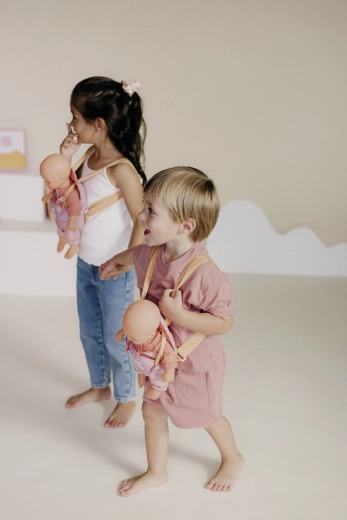 Hra na pečování kdykoli a kdekoli