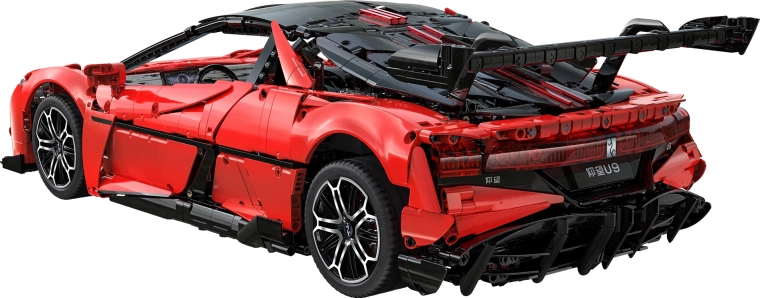 Realistický super-sport v měřítku 1:8