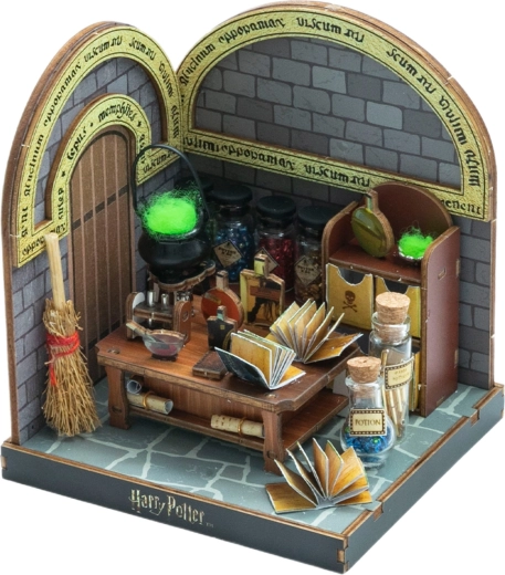 Detailní mini diorama učebny lektvarů