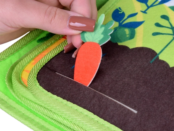 Rozvíjí jemnou motoriku a soustředění