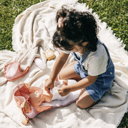 Taška, která se změní v přebalovací podložku