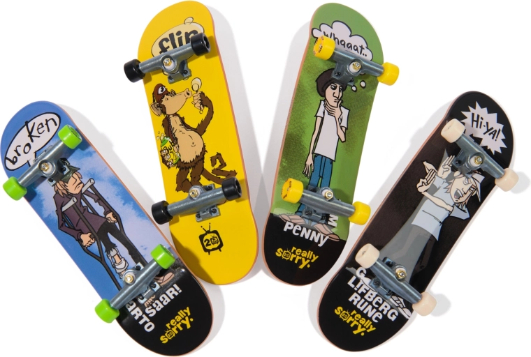 4 fingerboardy s výraznou grafikou Flip