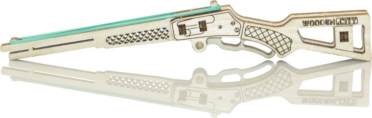 Tři dřevěné modely pistolí