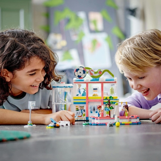 Stavění s LEGO Builder a svět Heartlake City