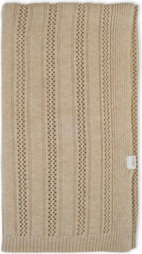 Jemný pointelle vzor a nadčasový vzhled