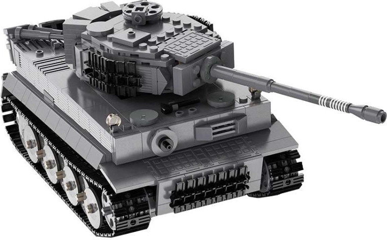 Realistický tank s otočnou věží