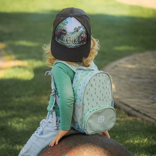 Stabilní a pohodlný pro malé cestovatele