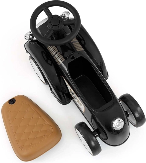 Úložný prostor pod sedadlem