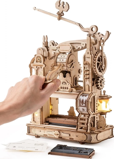 Robotime ROKR svítící dřevěné 3D puzzle – klasický tiskařský stroj (303 dílků)