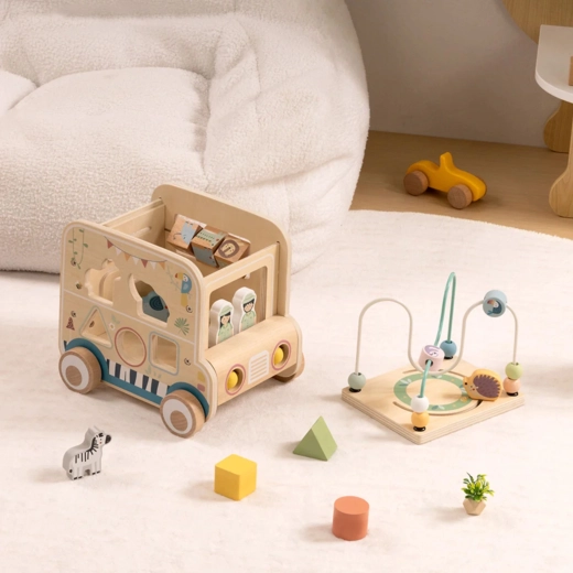 Gears, labyrinty a safari příběhy