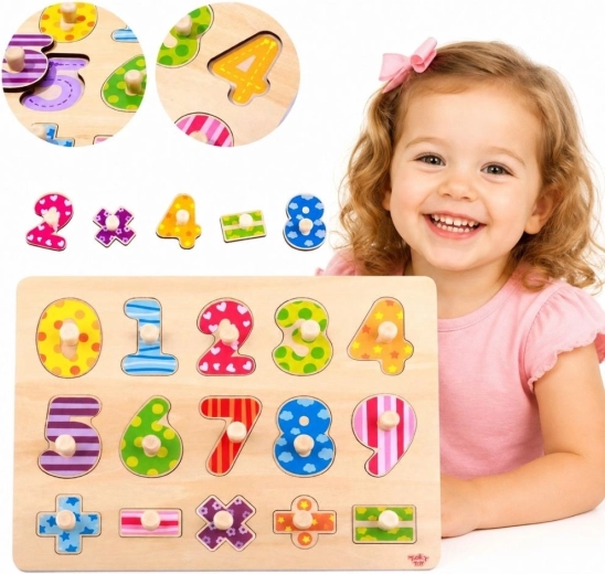 Tooky Toy dřevěné vkládací puzzle s čísly a matematickými znaky