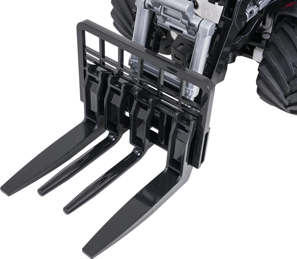 Funkční čelní nakladač pro realistickou hru