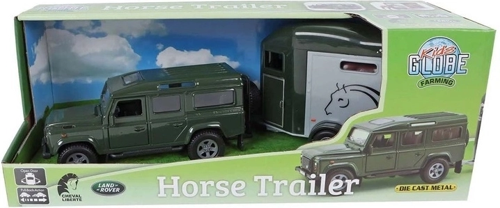 Land Rover s přívěsem pro přepravu koní
