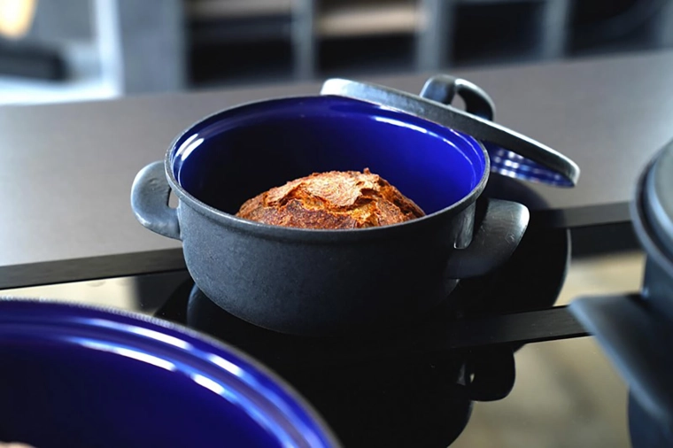 Odolný modrý vnitřní smalt