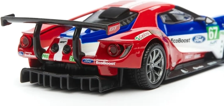 Kovové provedení a volně pojízdná kola