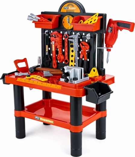 Pořádek a přehled s pegboardem a zásuvkami