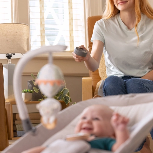 Dálkové ovládání houpání, vibrací a melodií